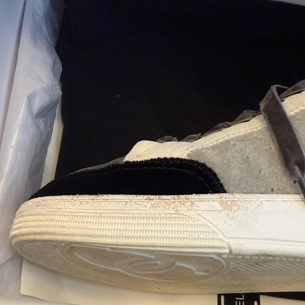 Chanel Low Top Suede Black and White Women’s Sneakers Size 39